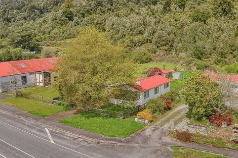 Photo of property in 43 Main Road, Harihari, 7884