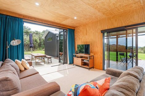 Photo of property in 106a Horongaherehere Row, Te Rerenga, Coromandel, 3582