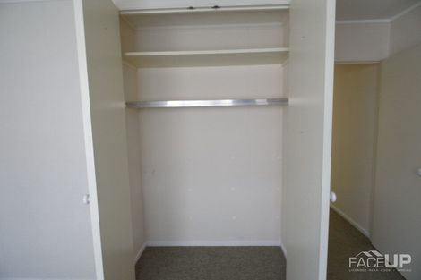 Photo of property in 72 Kingdale Road, Henderson, Auckland, 0610