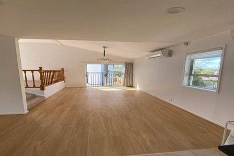 Photo of property in 29 Ayton Drive, Totara Vale, Auckland, 0629