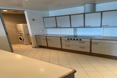 Photo of property in 346 Oriental Parade, Oriental Bay, Wellington, 6011