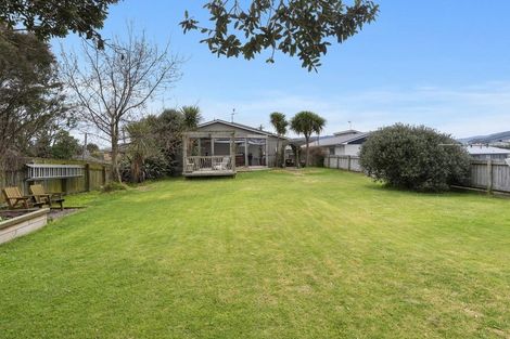 Photo of property in 102 Martin Road, Paraparaumu Beach, Paraparaumu, 5032