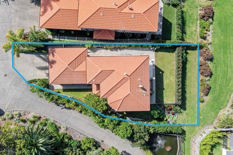Photo of property in 1/126 Whangaparaoa Road, Red Beach, 0932