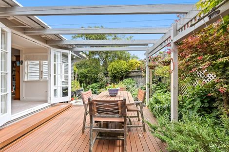 Photo of property in 19 Hinau Street, Woburn, Lower Hutt, 5010