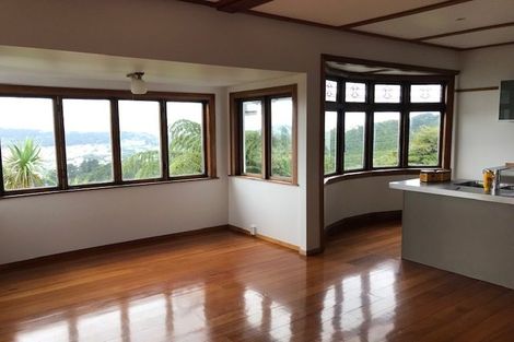 Photo of property in 11 Highbury Crescent, Highbury, Wellington, 6012