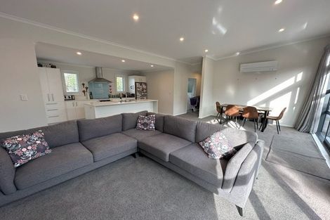 Photo of property in 23 Hughes Street, Waikanae Beach, Waikanae, 5036