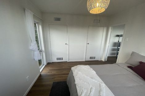 Photo of property in 12 Mataroa Avenue, Northland, Wellington, 6012