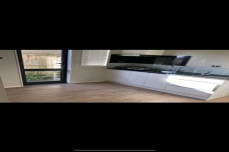 Photo of property in 22 Carrickdawson Drive, Flat Bush, Auckland, 2019