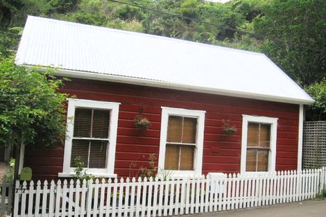 Photo of property in 75 Holloway Road, Aro Valley, Wellington, 6021