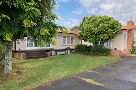 Photo of property in 15 Fraser Road, Papatoetoe, Auckland, 2025