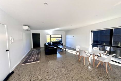 Photo of property in 43 Kikorangi Drive, Wainui, Silverdale, 0992