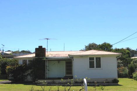 Photo of property in 2/126 Nile Road, Milford, Auckland, 0620