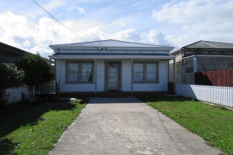 Photo of property in 87 Peel Street, Westport, 7825