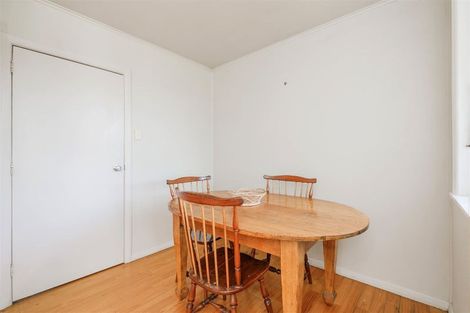 Photo of property in 1/11 St Leonards Road, Kelston, Auckland, 0602