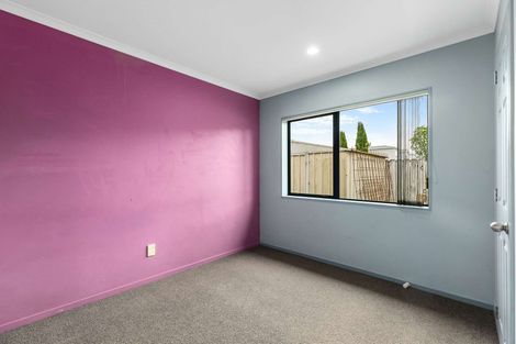 Photo of property in 100a Manuroa Road, Takanini, 2112