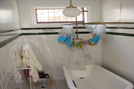 Photo of property in 44 Rolleston Street, Mount Cook, Wellington, 6021