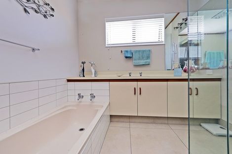 Photo of property in 49a Church Road, Taradale, Napier, 4112