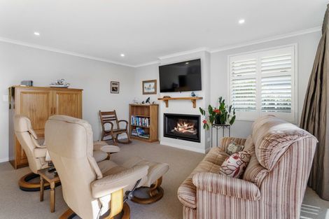 Photo of property in 14 Cassinia Close, Papamoa Beach, Papamoa, 3118