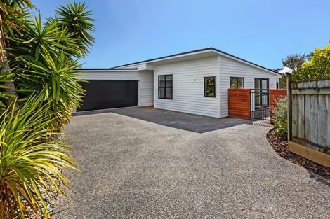 Photo of property in 18 Rifleman Lane, Paraparaumu Beach, Paraparaumu, 5032
