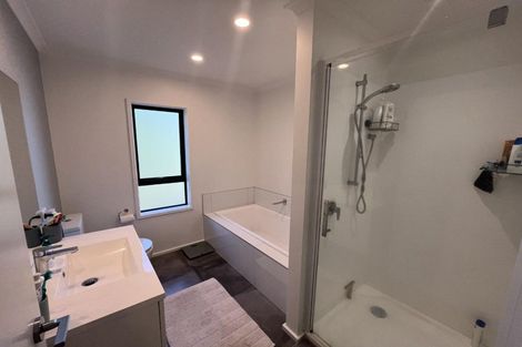 Photo of property in 111 Banks Street, Marfell, New Plymouth, 4310