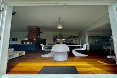 Photo of property in 64 Upland Road, Kelburn, Wellington, 6012