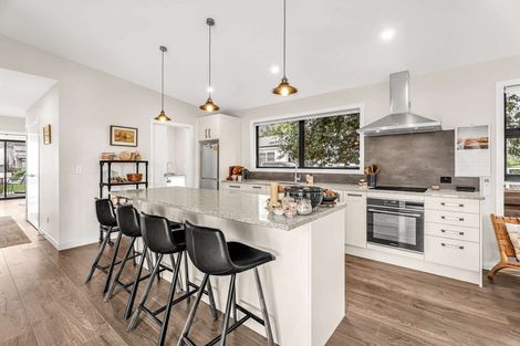 Photo of property in 17 Arthur Street, Whitianga, 3510