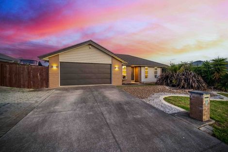 Photo of property in 8 Dornal Place, Pokeno, 2402