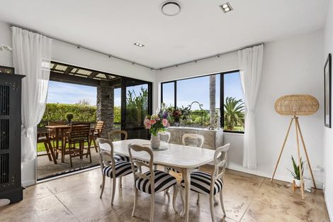 Photo of property in 14 Jenny Lane, Waiuku, 2123