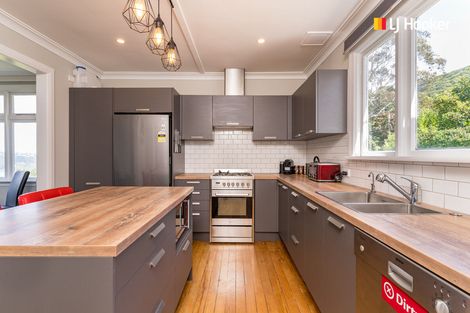 Photo of property in 15 Monowai Road, Ravensbourne, Dunedin, 9022