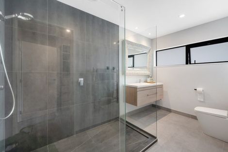 Photo of property in 7 Hartles Place, Mellons Bay, Auckland, 2014