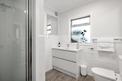 Photo of property in 25 Muricata Avenue, Mount Maunganui, 3116