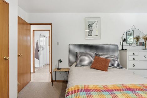 Photo of property in 69 Greenacres Street, Macandrew Bay, Dunedin, 9014