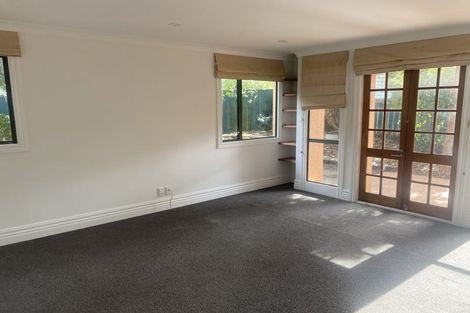 Photo of property in 28 Eccleston Hill, Thorndon, Wellington, 6011