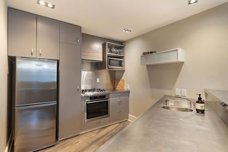 Photo of property in Rahiri Apartments, 1/23 Adelaide Street, Queenstown, 9300