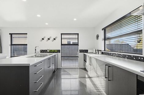 Photo of property in 35 Kahuraki Drive, Pegasus, 7612