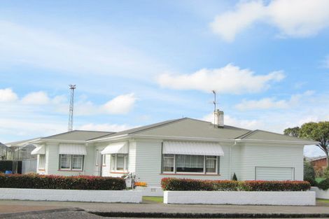 Photo of property in 98 Miranda Street, Stratford, 4332