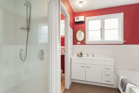 Photo of property in 30 Bryndwr Road, Fendalton, Christchurch, 8052