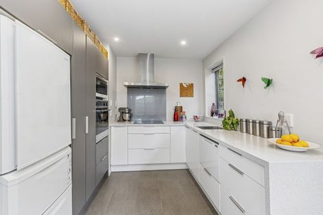 Photo of property in 14a Ferry Street, Seatoun, Wellington, 6022