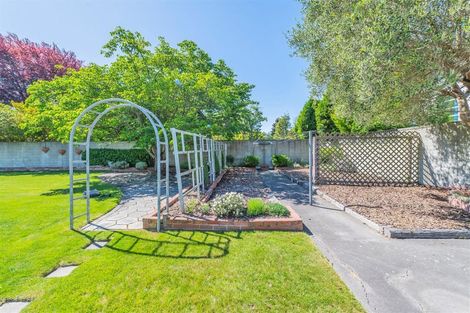 Photo of property in 66 Clyde Road, Ilam, Christchurch, 8041