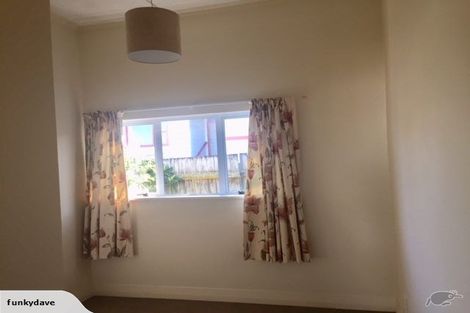 Photo of property in 44 Rimu Street, New Lynn, Auckland, 0600