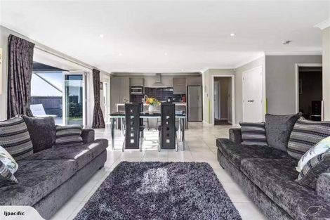 Photo of property in 2 Hansard Place, Bethlehem, Tauranga, 3110