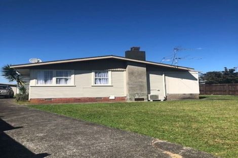 Photo of property in 115 Edgewater Drive, Pakuranga, Auckland, 2010