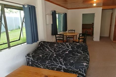 Photo of property in 127 Ocean View Road, Hillcrest, Auckland, 0627