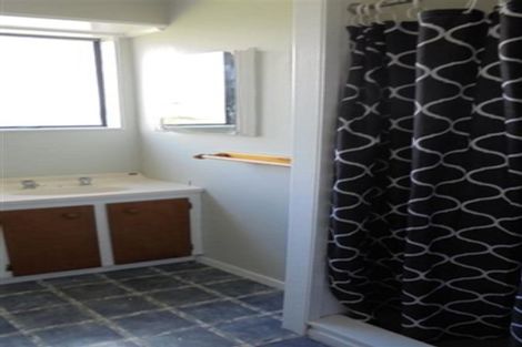 Photo of property in 18 Rimu Street, Levin, 5510