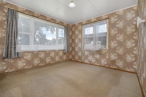 Photo of property in 2 Windsor Road, Bellevue, Tauranga, 3110