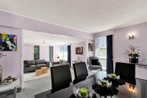 Photo of property in 9 Kennedy Place, Merrilands, New Plymouth, 4312