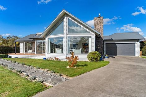 Photo of property in 3 Hartley Avenue, Carterton, 5713