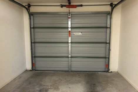 Photo of property in 10 Copplestone Place, New Lynn, Auckland, 0600