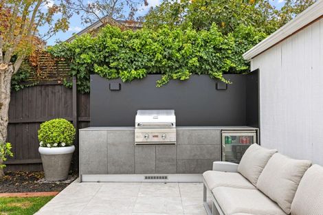 Photo of property in 1 Glandovey Road, Fendalton, Christchurch, 8052