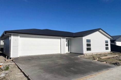 Photo of property in 4 Cassin Place, Taradale, 4112